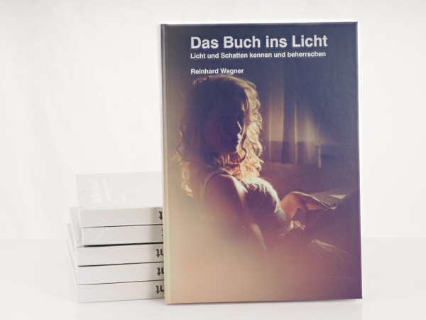 Das Buch ins Licht 08/2026, Hardcover