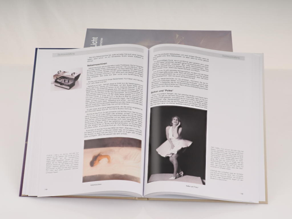 Das Buch ins Licht 08/2026, Hardcover